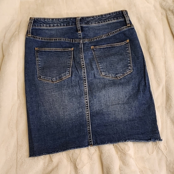 Universal Thread denim skirt size 6/28 - Picture 4 of 7